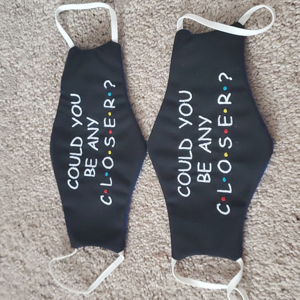 Friends face covering mask Matthew perry